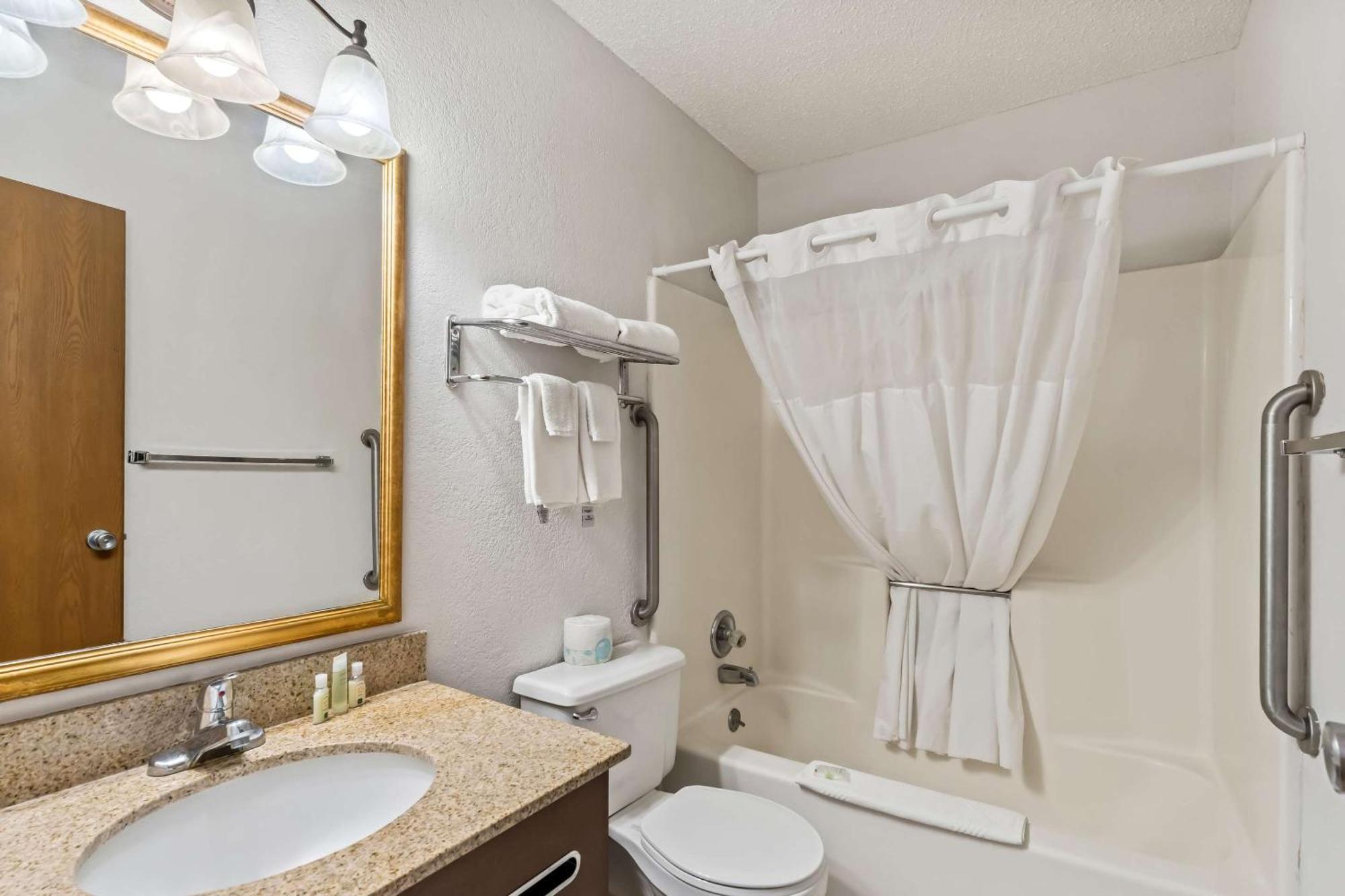 Quality Inn Sidney I-80 Extérieur photo